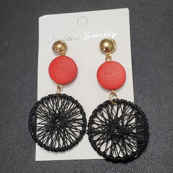 *Sale* Gold tone red and black earrings - Picture 1 of 7